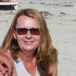 Meet your Posher, Claire